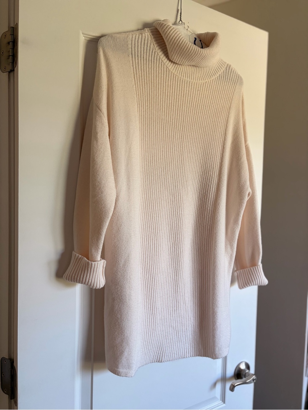 Alfani Cream Ivory Turtleneck Sweater – Ribbed Cuffs & Collar – Size L